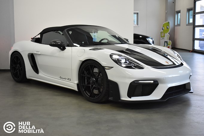 PORSCHE 718 Spyder RS